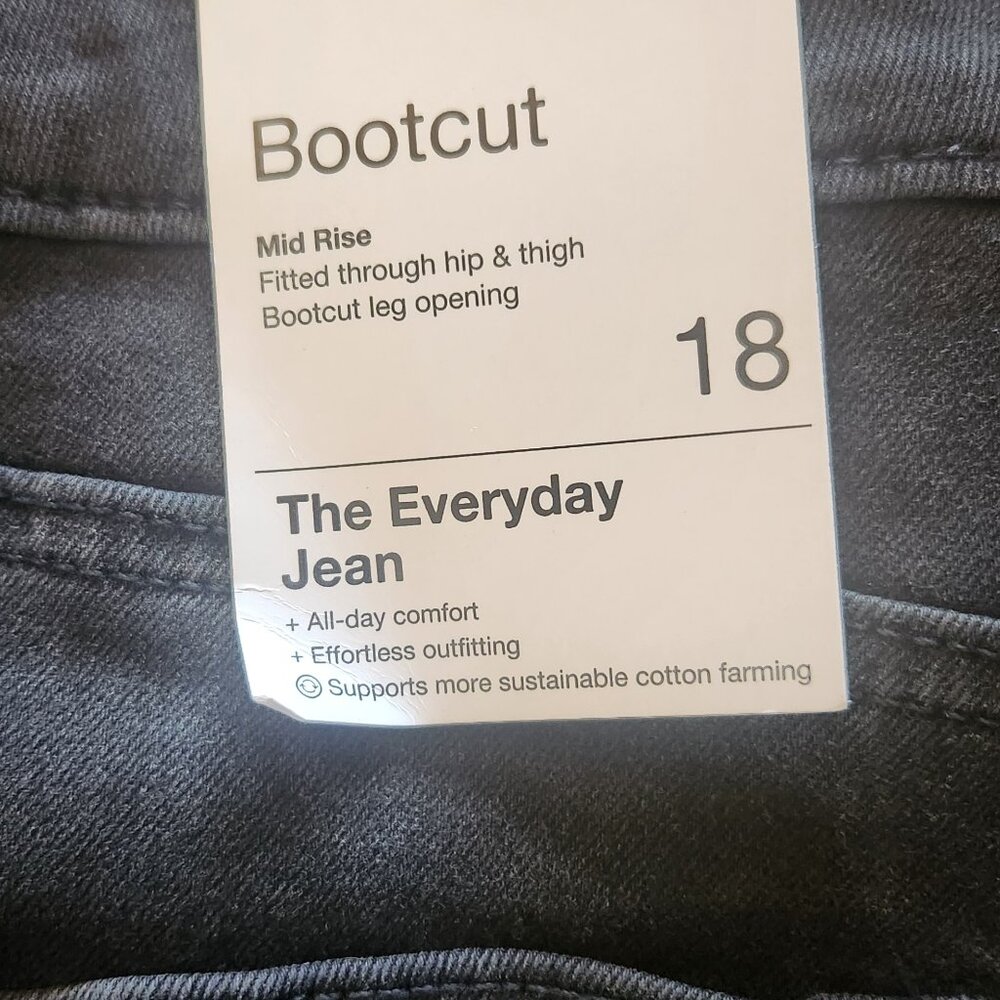 NWT Black Bootcut Midrise Jeans from Sonoma - Picture 2 of 4